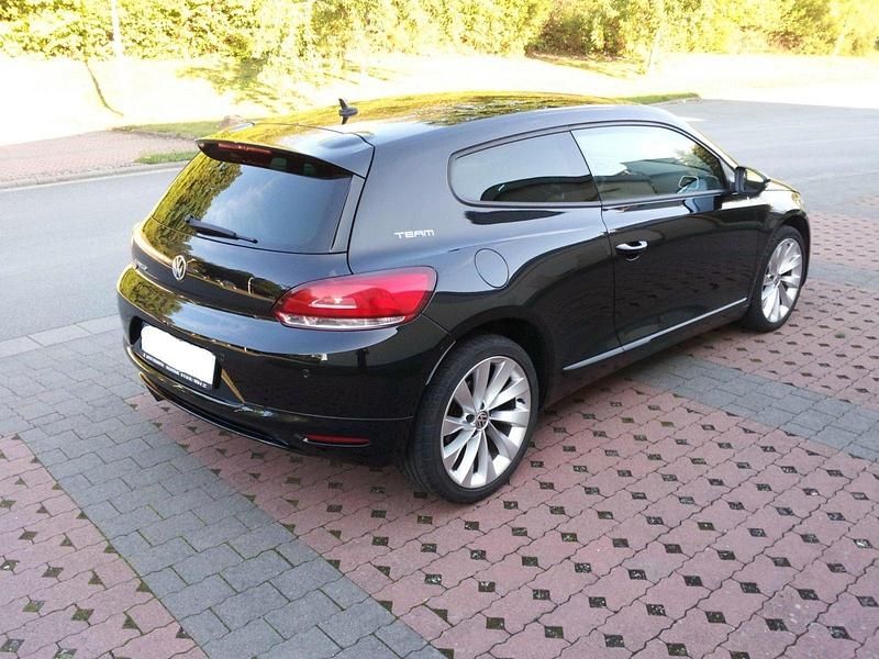 Schwarz Gebraucht 2011 VW Scirocco Team Coupé | 10.000 € (Etwas zu teuer) - Bild 1/4