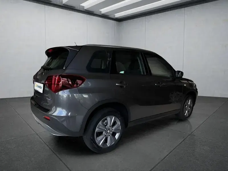 Neu Suzuki Vitara 110 PS (80 kW) 2026 Grau SUV
