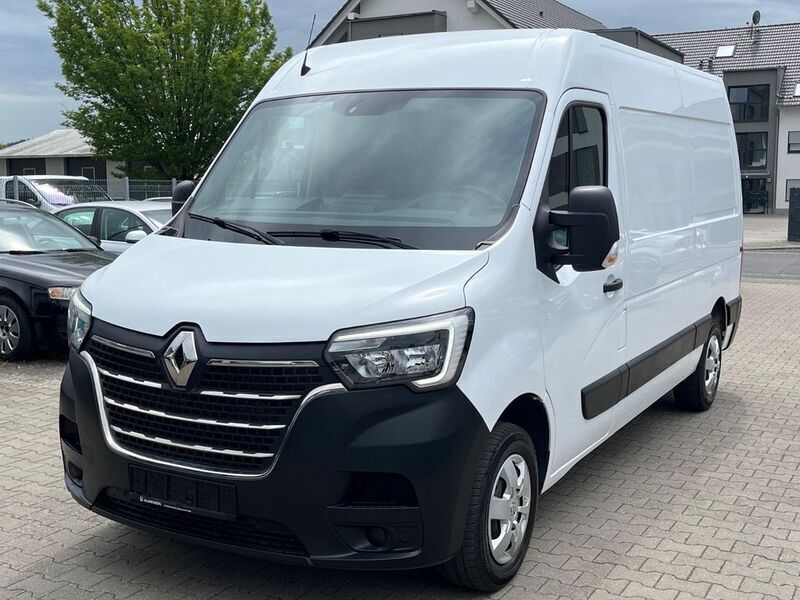 Weiß Gebraucht 2022 Renault Master Komfort Van | 15.250 € - Bild 1/4