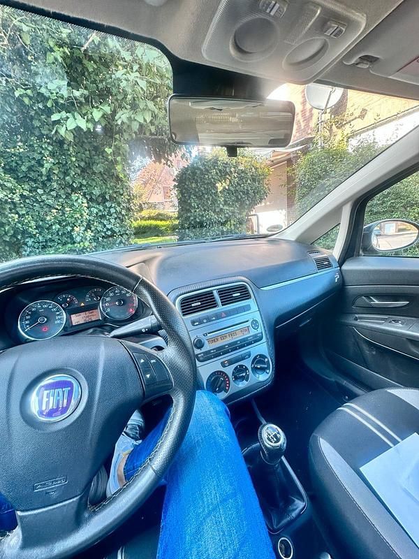Gebraucht Fiat Punto 2009 Blau Kleinwagen