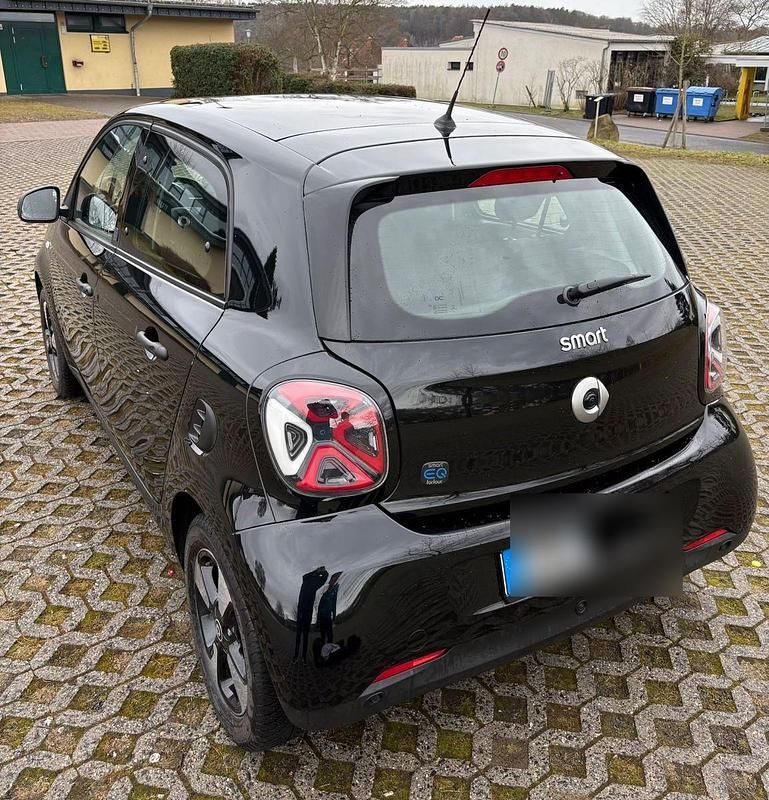 Gebraucht Smart ForFour Electric Drive Passion 60 kW (82 PS) 2021 Schwarz Kleinwagen