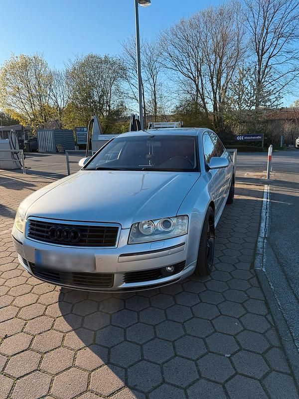Second-hand Audi A8 233 CP (171 kW) 2004 Argintiu Berlinǎ