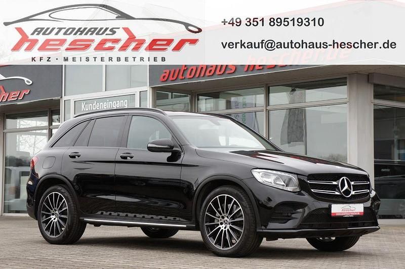 Schwarz Gebraucht 2017 Mercedes GLC250 AMG line SUV | 29.980 € (Fairer Preis) - Bild 1/4