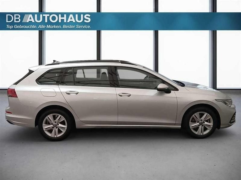 Gebraucht VW Golf VIII Life 116 PS (85 kW) 2023 Silber Kombi