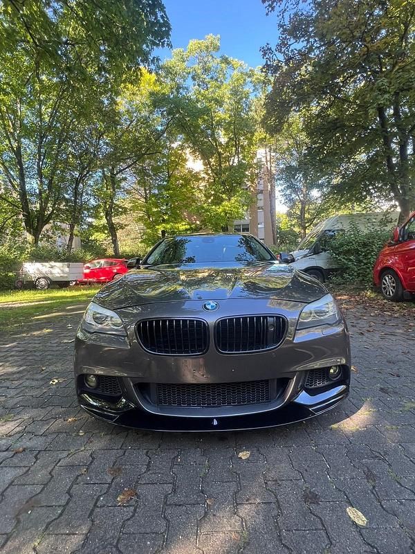 Andere farben Gebraucht 2011 BMW 550 Competition Edition Limousine | 16.800 € - Bild 1/4