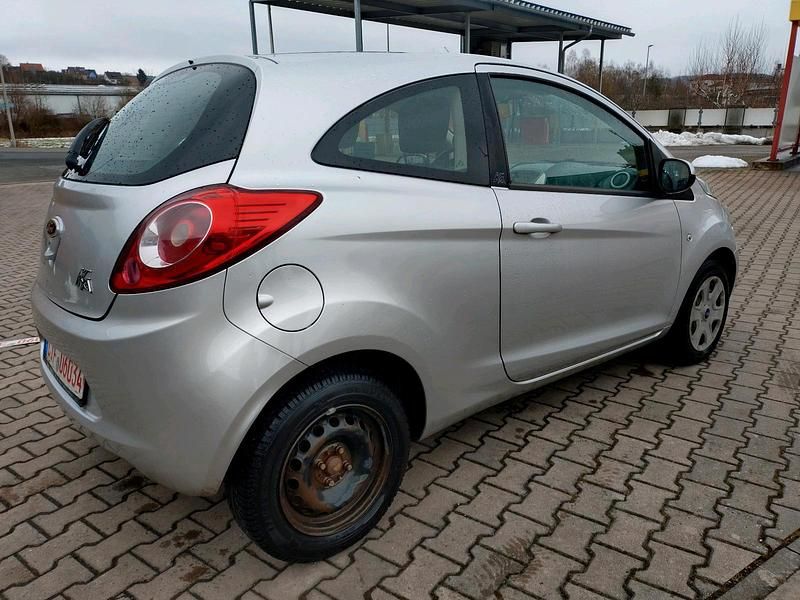 Gebraucht Ford Ka 69 PS (50 kW) 2011 Kleinwagen