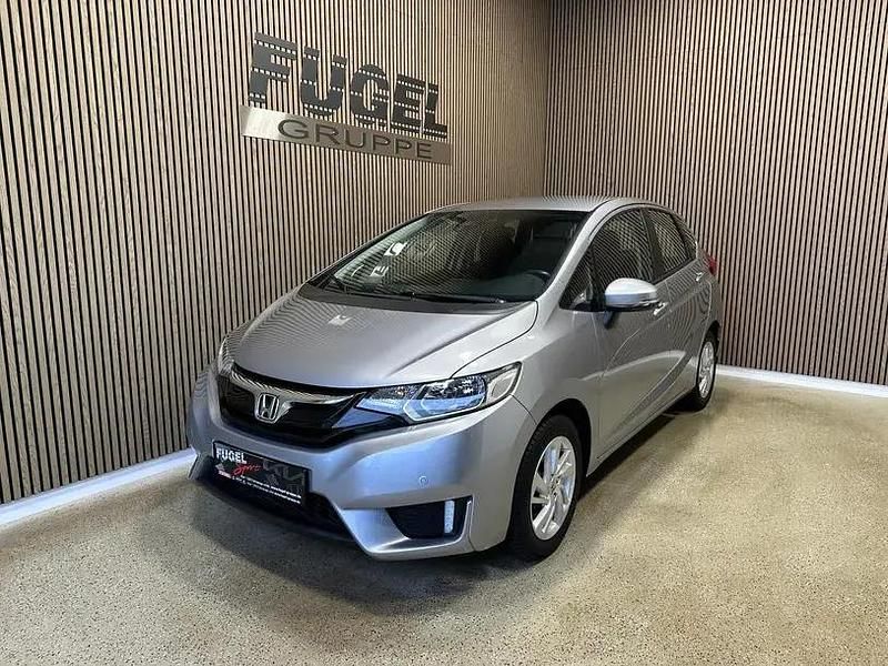 Gebraucht Honda Jazz Comfort 102 PS (75 kW) 2017 Lunar silver m. Kleinwagen