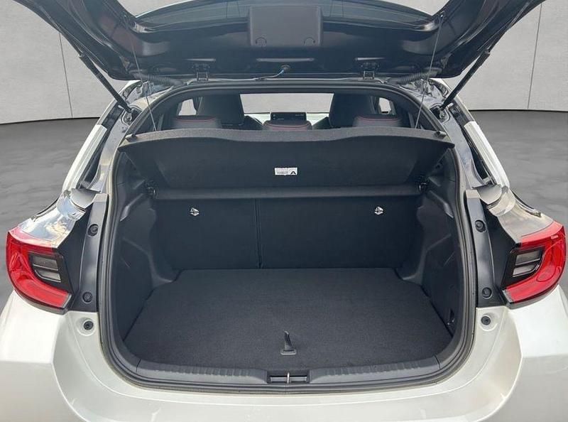 Gebraucht Toyota Yaris Sport 131 PS (96 kW) 2024 Weiß Kleinwagen