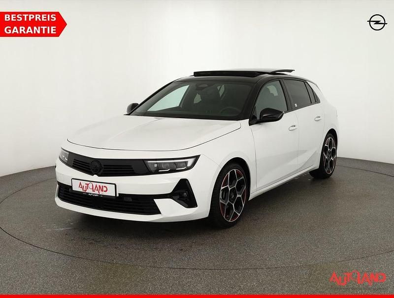 Weiß Gebraucht 2022 Opel Astra GS Line Limousine | 21.990 € (Teuer) - Bild 1/4