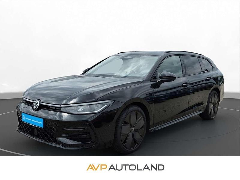 Schwarz Gebraucht 2024 VW Passat R-line Kombi | 46.700 € (Fairer Preis) - Bild 1/4