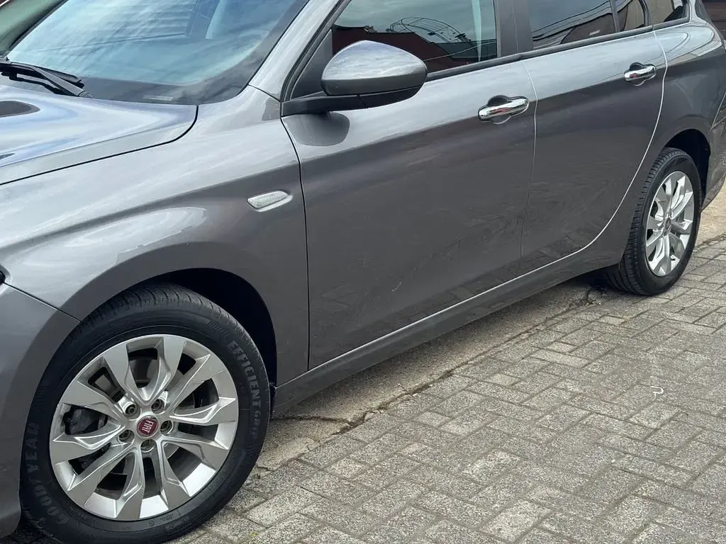 Gebraucht Fiat Tipo Pop 95 PS (69 kW) 2019 Grau Limousine