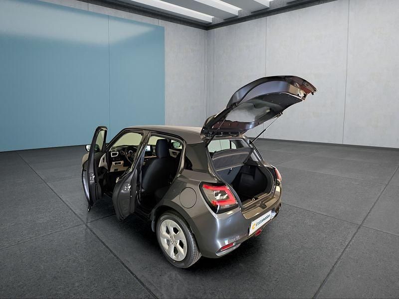 Neu Suzuki Swift Comfort 83 PS (61 kW) 2025 Grau Kleinwagen