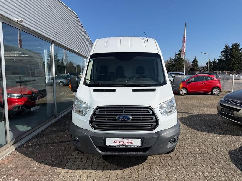 Gebraucht Ford Transit Trend 170 PS (125 kW) 2019 Weiß Van / Kleinbus