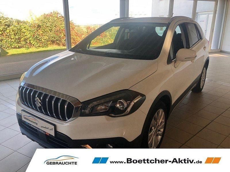 Weiss Gebraucht 2018 Suzuki SX4 S-Cross Comfort SUV | 14.490 € (Fairer Preis) - Bild 1/4
