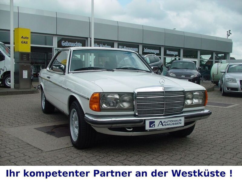 Gebraucht Mercedes 230 136 PS (100 kW) 1982 Weißandere Coupé