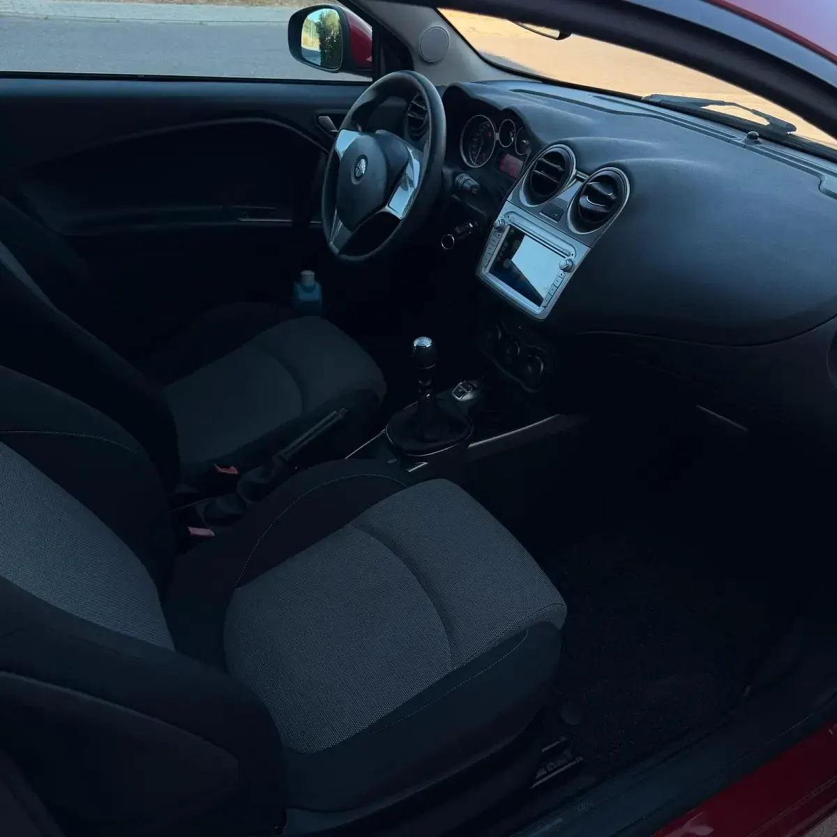 Gebraucht Alfa Romeo MiTo 79 PS (58 kW) 2010 Rot Kleinwagen