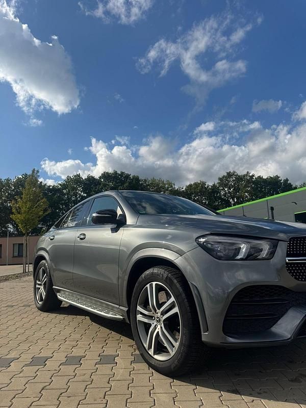 Grau Gebraucht 2020 Mercedes GLE400 Coupé | 72.900 € (Fairer Preis) - Bild 1/4