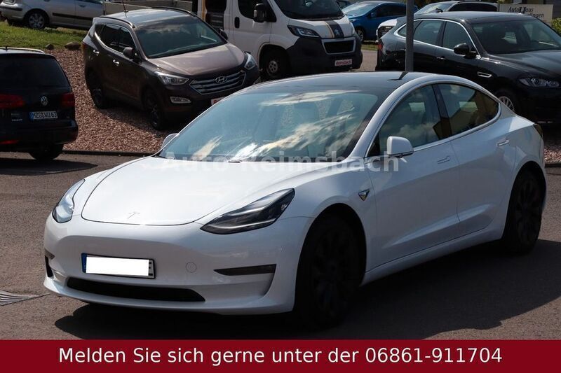 Weiß Gebraucht 2019 Tesla Model 3 Long Range Limousine | 24.990 € (Teuer) - Bild 1/4