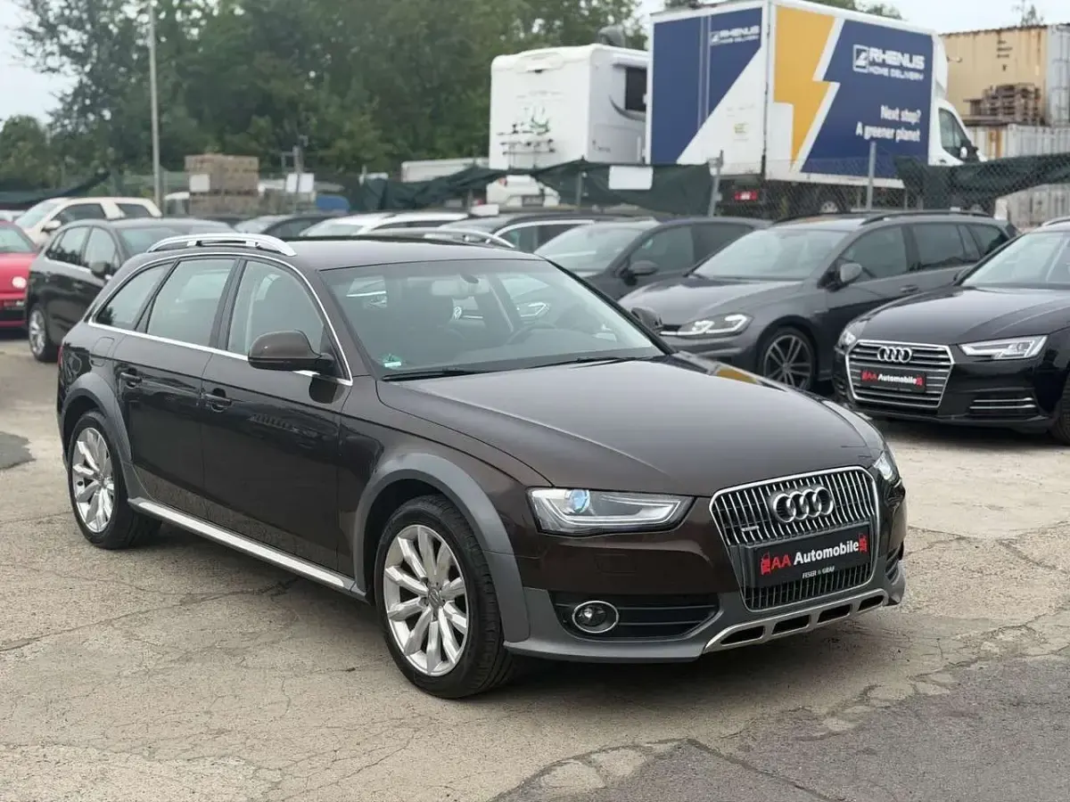 Gebraucht Audi A4 Allroad Comfort 177 PS (130 kW) 2012 Braun Kombi