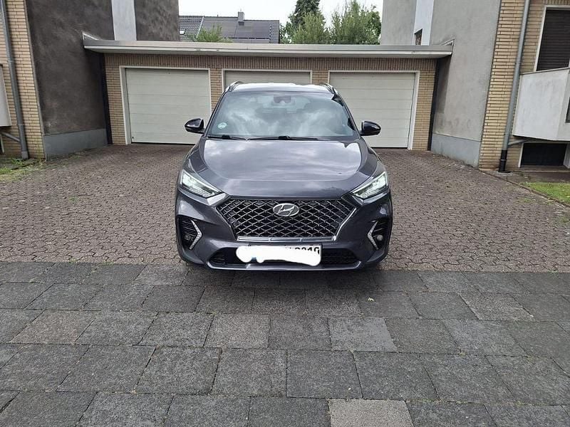 Grau Gebraucht 2020 Hyundai Tucson N Line SUV | 22.700 € - Bild 1/4
