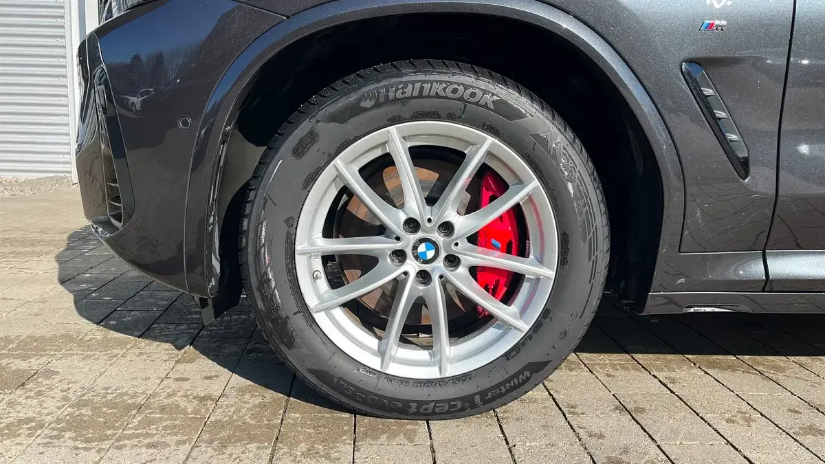 Używany BMW X4 Efficient Dynamics 286 KM (210 kW) 2024 Szary SUV