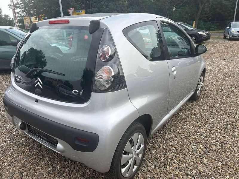 Gebraucht Citroën C1 Advance 68 PS (50 kW) 2012 Silber Kleinwagen