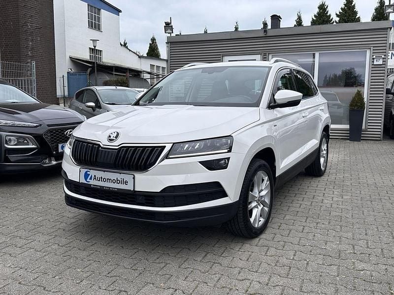 Candyweiss Gebraucht 2021 Skoda Karoq Clever SUV | 19.980 € (Guter Preis) - Bild 1/4