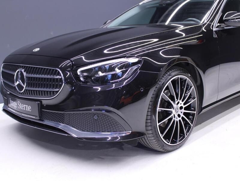 Gebraucht Mercedes E220 Avantgarde 200 PS (147 kW) 2023 Obsidianschwarz metallic Kombi