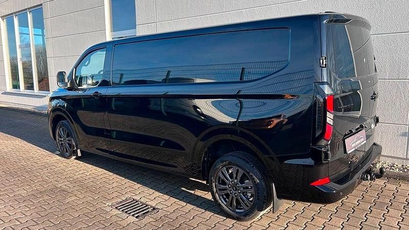 Neu Ford Transit Custom Limited 170 PS (125 kW) 2026 Schwarz Limousine