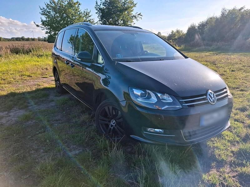Schwarz Gebraucht 2010 VW Sharan S Van / Kleinbus | 12.800 € (Teuer) - Bild 1/4