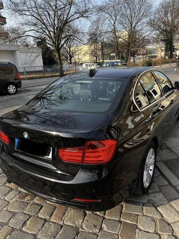 Gebraucht BMW 320 Efficient Dynamics 163 PS (119 kW) 2013 Limousine