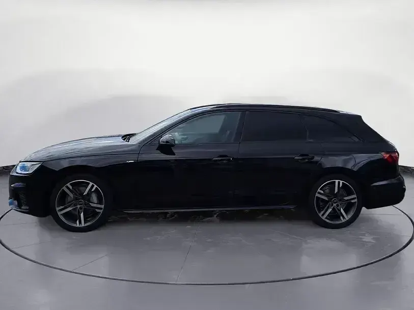 Gebraucht Audi A4 S-Line 204 PS (150 kW) 2024 Schwarz Kombi