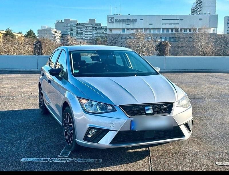Grau Gebraucht 2018 Seat Ibiza FR Kleinwagen | 9.000 € (Guter Preis) - Bild 1/4