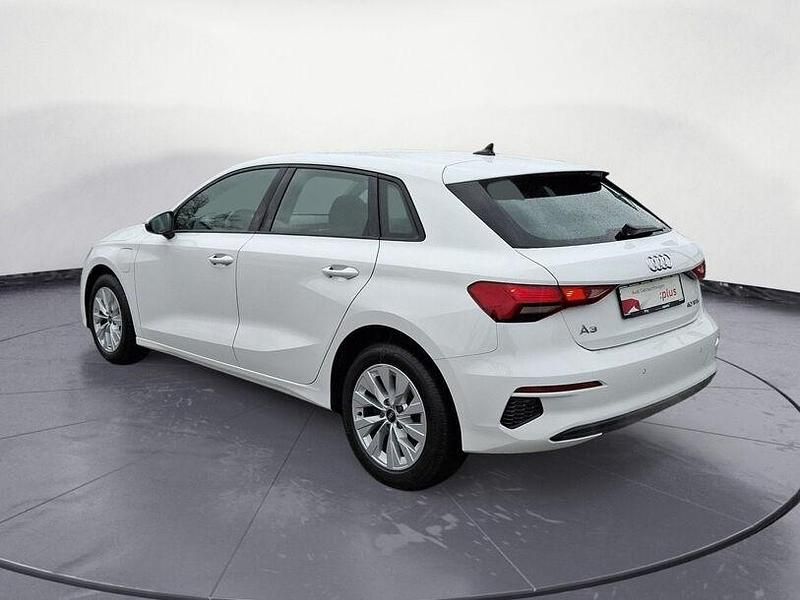 Gebraucht Audi e-tron Advanced 109 PS (80 kW) 2022 Weiss SUV