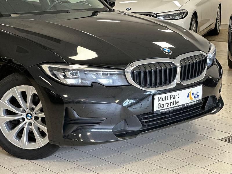 Gebraucht BMW 318 Advantage 150 PS (110 kW) 2022 Schwarz Limousine
