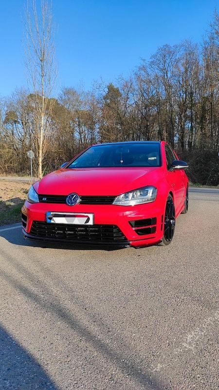 Rot Gebraucht 2016 VW Golf VII R Limousine | 22.500 € (Fairer Preis) - Bild 1/4