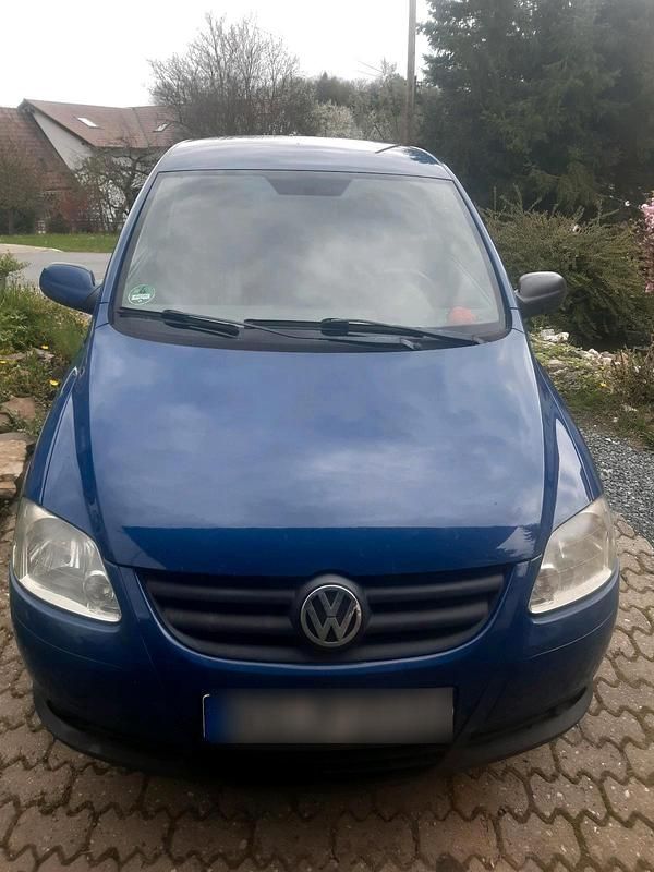 Second-hand VW Fox 75 CP (55 kW) 2005 Albastru Hatchback