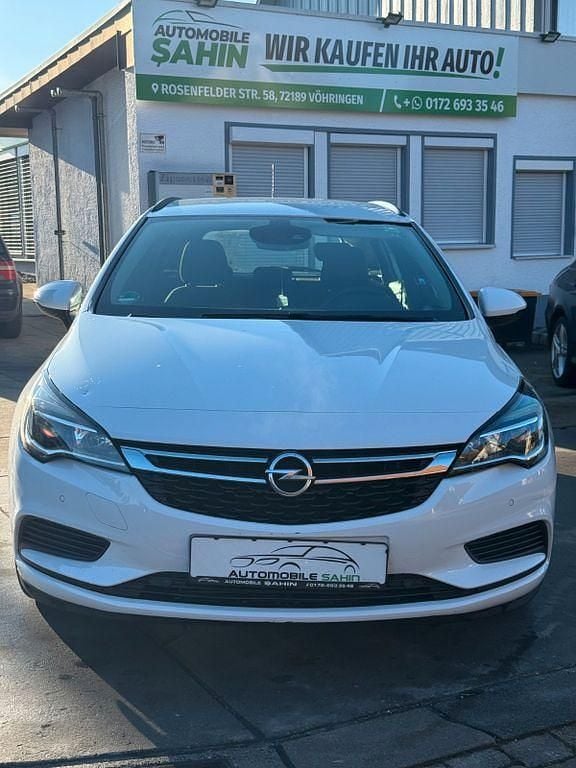 Gebraucht Opel Astra Edition 125 PS (91 kW) 2017 Weiß Kombi