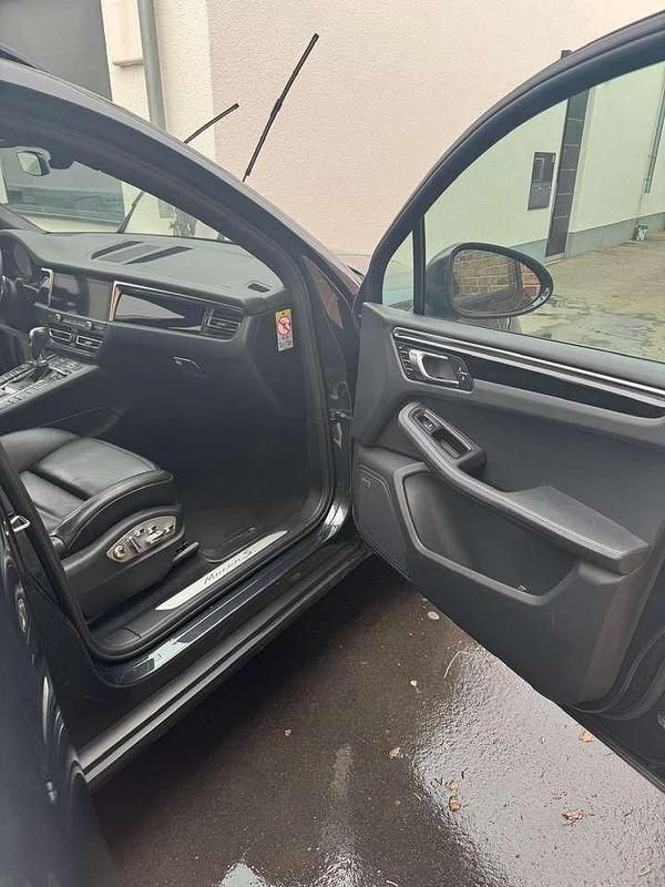 Gebraucht Porsche Macan S 354 PS (260 kW) 2019 Grau SUV