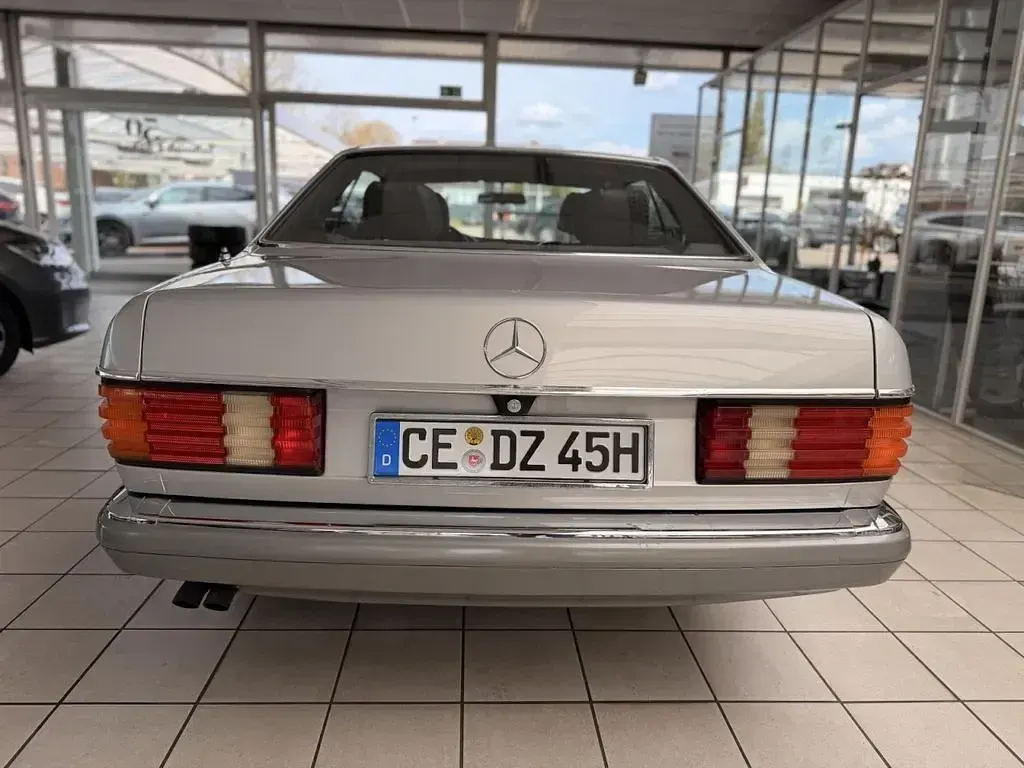 Gebraucht Mercedes 500 252 PS (185 kW) 1990 Silber (metallic) Coupé