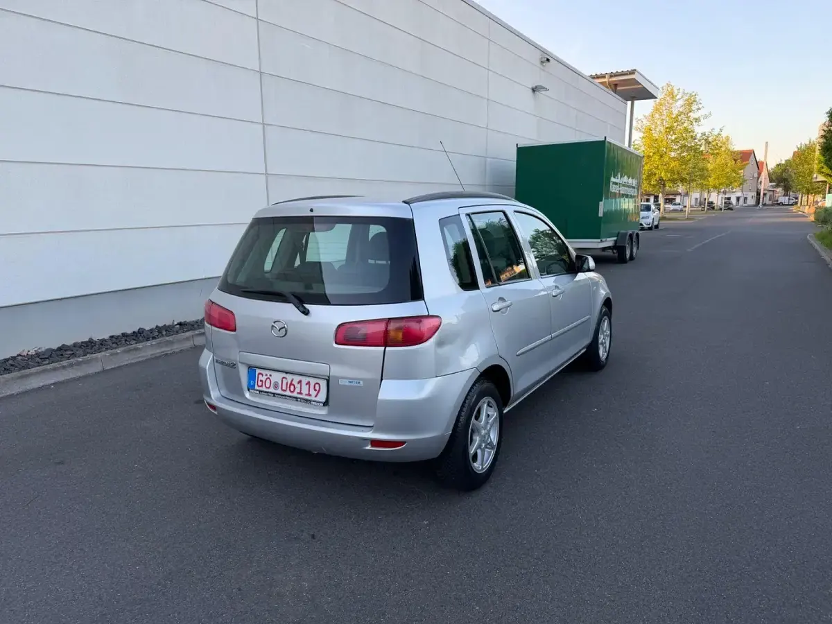 Gebraucht Mazda 2 80 PS (58 kW) 2005 Silber Kleinwagen