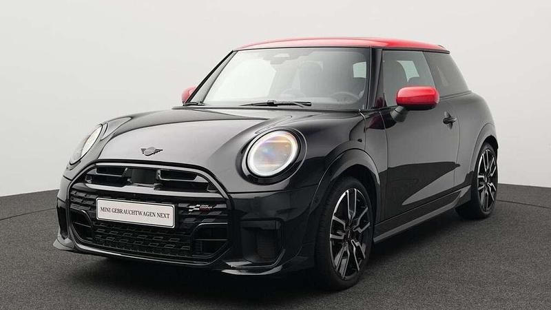 Schwarz Gebraucht 2024 Mini John Cooper Works Kleinwagen | 28.635 € (Fairer Preis) - Bild 1/4