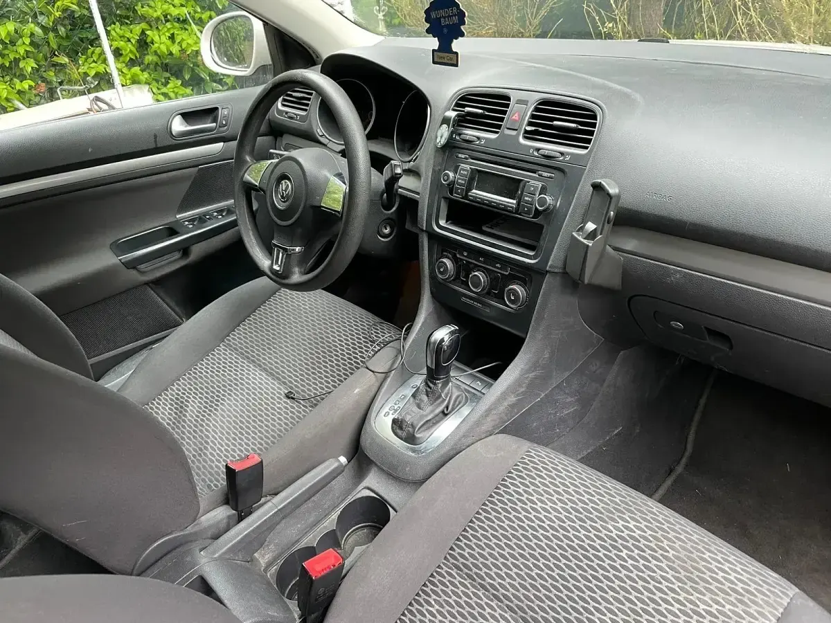 Gebraucht VW Golf Cabriolet 110 PS (80 kW) 2012 Weiß Cabrio