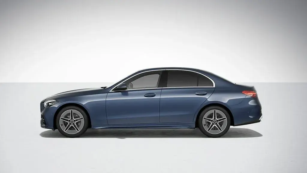 Gebraucht Mercedes C300 AMG 265 PS (194 kW) 2023 Cavansitblau Limousine