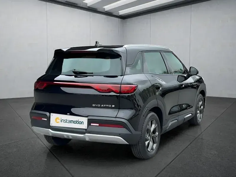 Uusi BYD Atto 2 Boost 130 kW (177 HP) 2025 Musta Katumaasturi