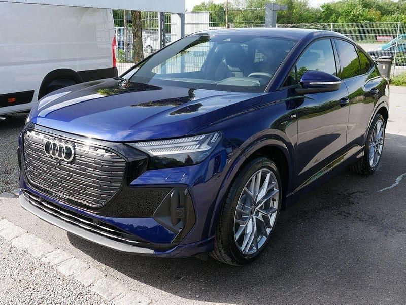 Gebraucht Audi Q4 Sportback e-tron Advanced Plus 219 kW (299 PS) 2023 Navarrablau metallic SUV