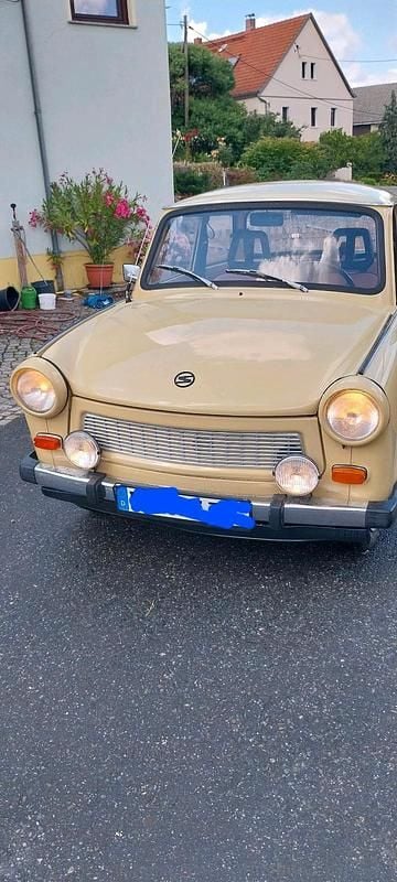 Gebraucht 1987 Trabant 601 Kombi | 5.000 € - Bild 1/4