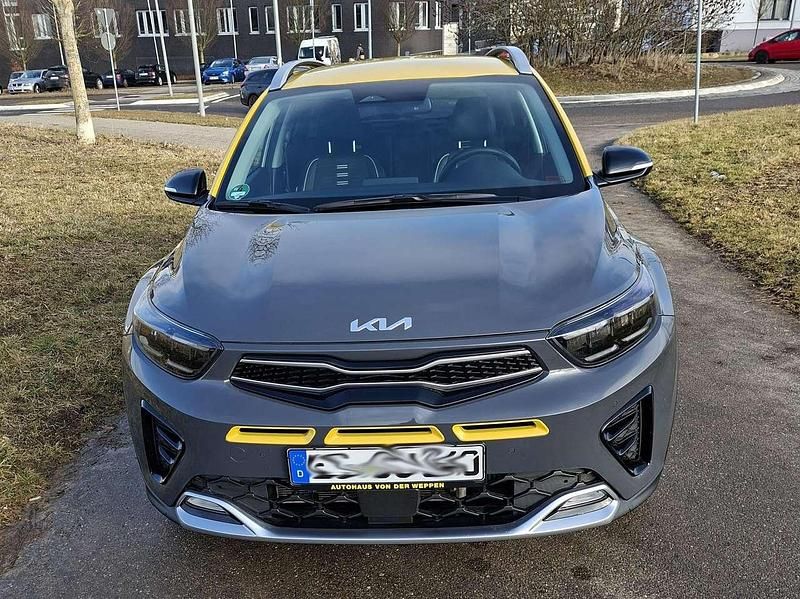 Gebraucht Kia Stonic GT-Line 120 PS (88 kW) 2023 Grau SUV