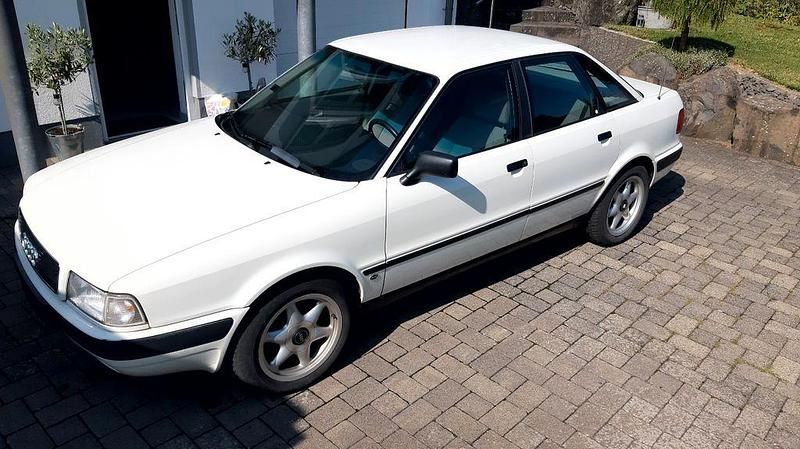 Weiß Gebraucht 1992 Audi 80 Limousine | 4.250 € - Bild 1/4