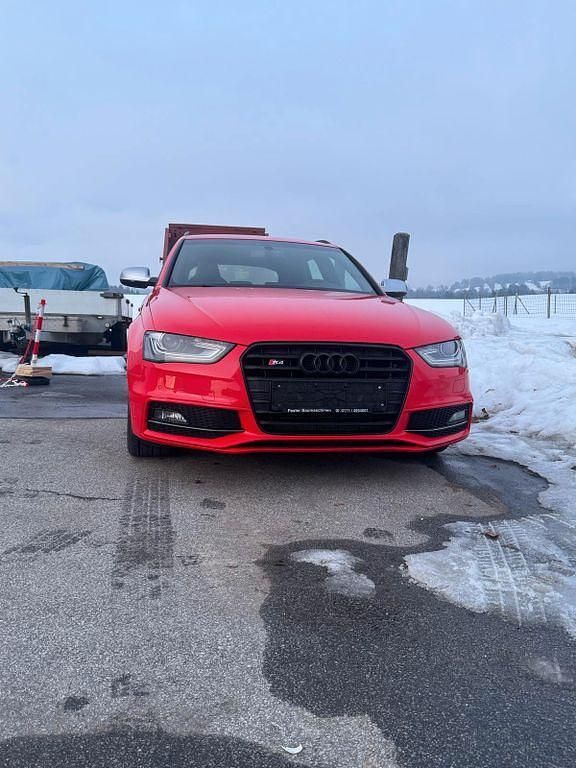 Gebraucht Audi S4 Sport 333 PS (244 kW) 2012 Rot Kombi